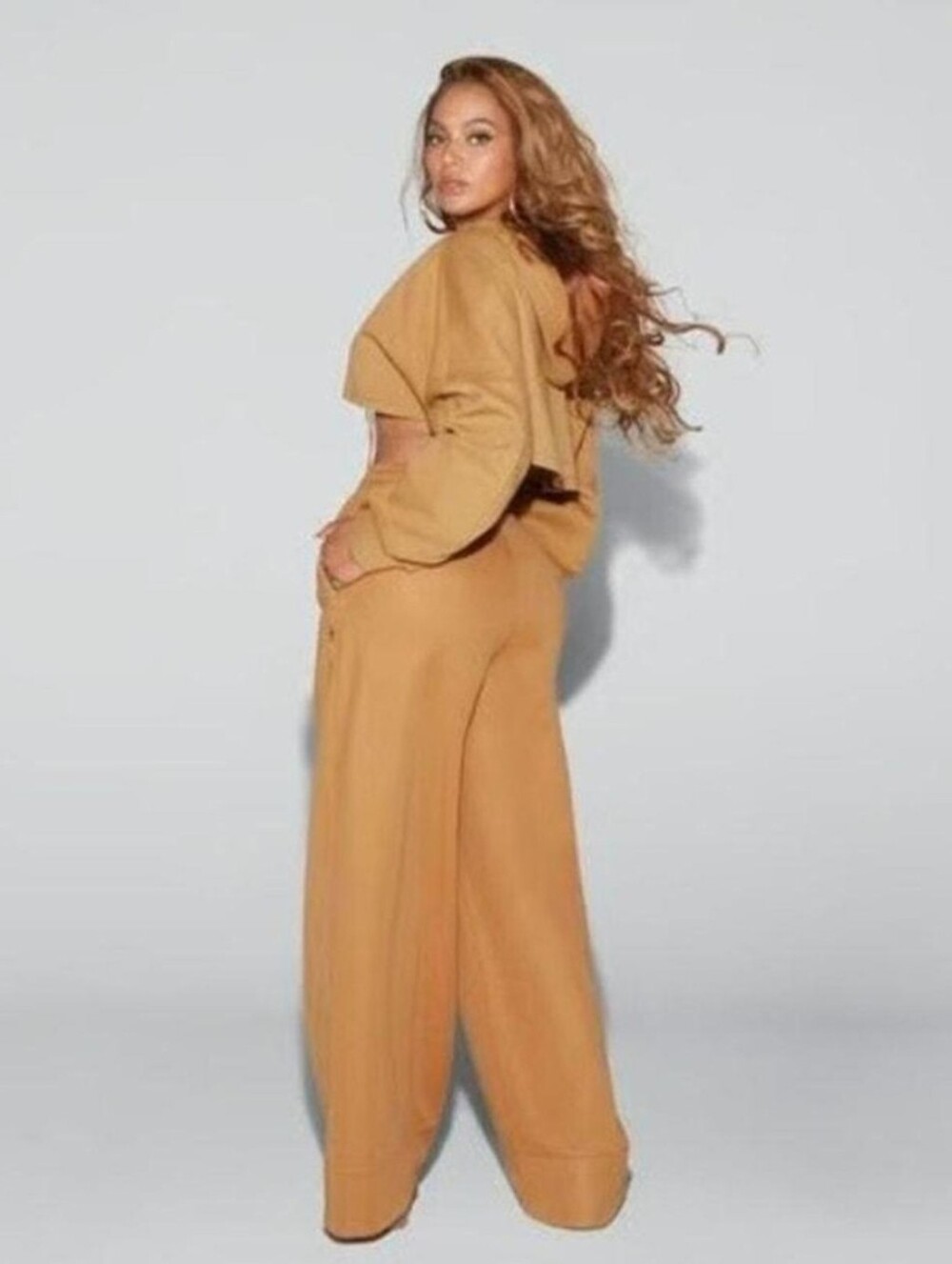 NWT Adidas x Ivy Park Hooded Shrug & Wide-Leg Pants | Mesa - Picture 6 of 7